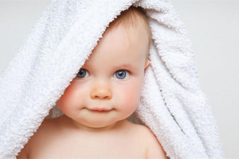 母乳喂养多久最好 母乳到2岁的潍坊捐卵宝宝智商高吗